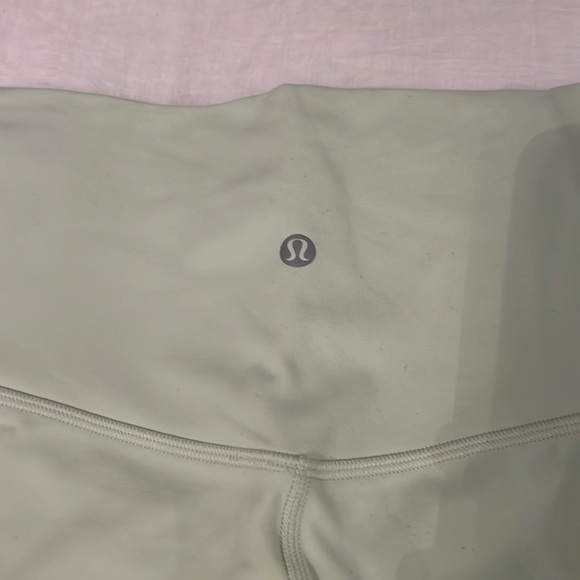 Lululemon Align 23” size 4 in mint like new - Picture 3 of 5